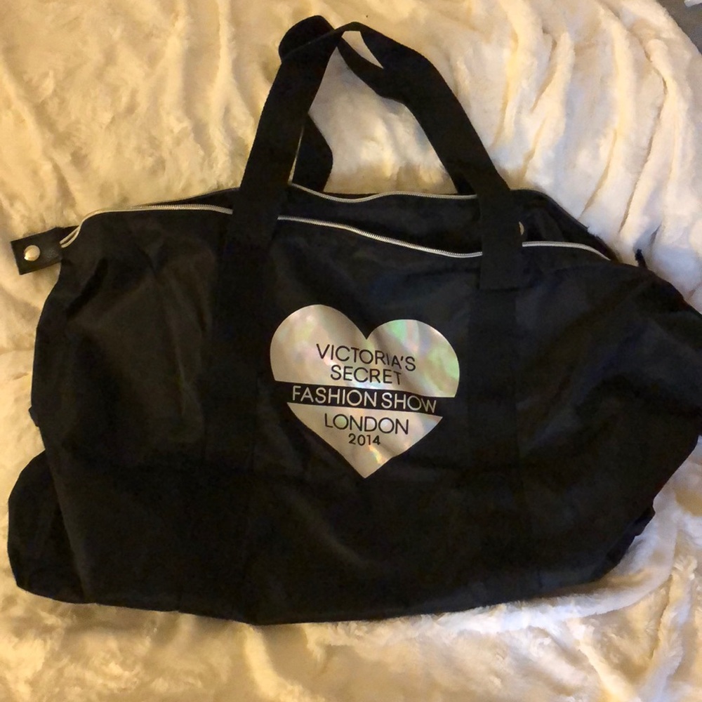 Victoria secret duffle